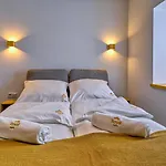 Przy Basenie By Royal Aparts Apartmán *