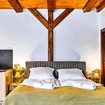 Apartmán Przy Basenie By Royal Aparts *