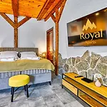 Przy Basenie By Royal Aparts Apartmán *