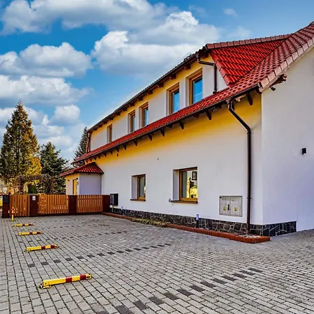 Apartmán Przy Basenie By Royal Aparts *