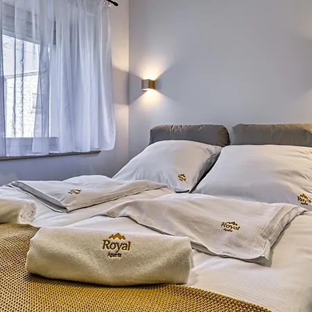 Przy Basenie By Royal Aparts Apartmán