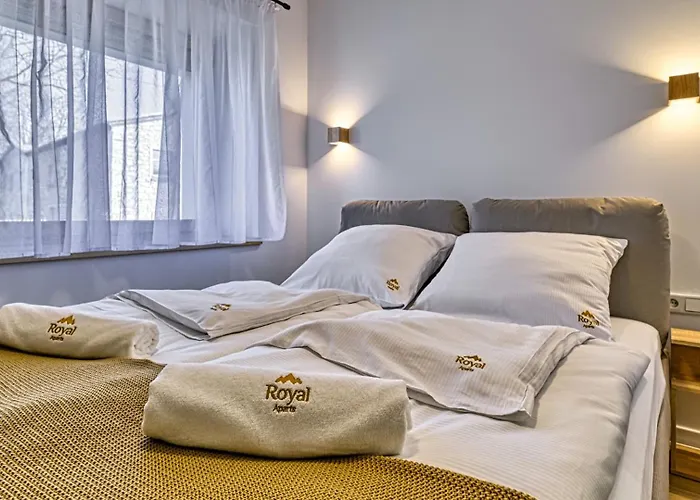 Przy Basenie By Royal Aparts 公寓